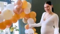 Cantora Jessie J compartilha chá de bebê: 'Mal posso esperar' (Reprodução/Instagram)